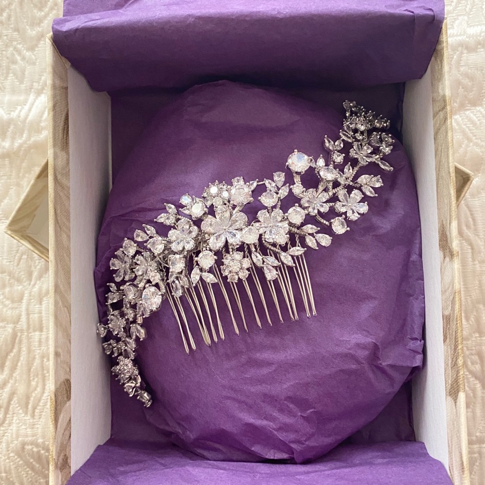 Beautiful Crystal Bridal Headpiece